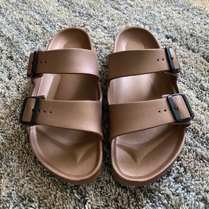 Birkenstock Unisex Arizona Essentials EVA Metallic Copper Sandals